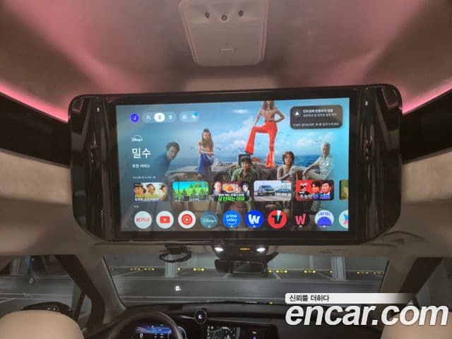 Kia Carnival 2021 — фото 16 из 16