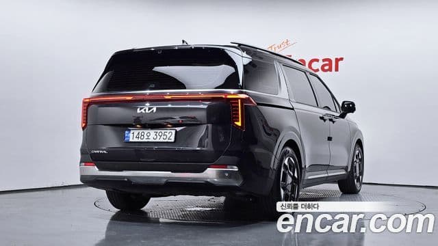 Kia Carnival 2024 — ფოტო 2/20