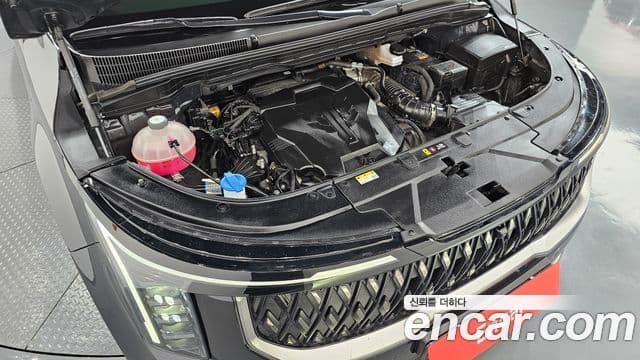 Kia Carnival 2024 — ფოტო 6/20