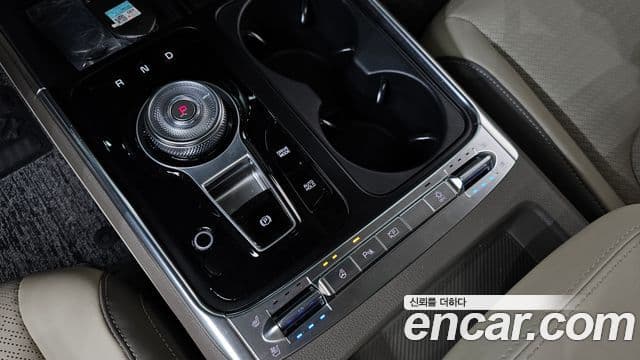 Kia Carnival 2024 — ფოტო 9/20