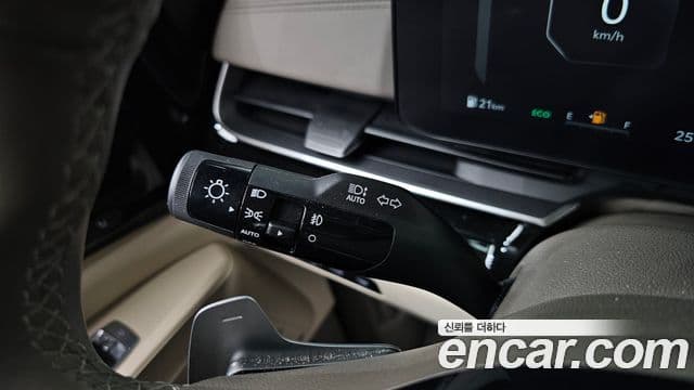 Kia Carnival 2024 — Photo 15/37