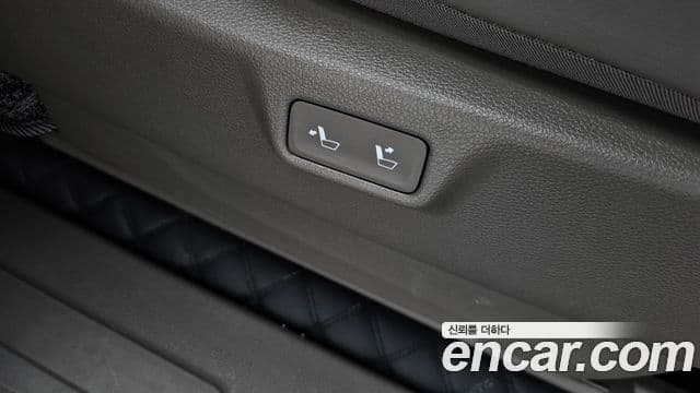 Kia Carnival 2024 — Photo 14/37