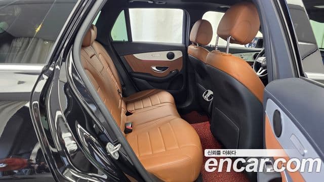 Mercedes-Benz GLC-Class 2021 — ფოტო 12/20