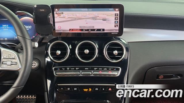 Mercedes-Benz GLC-Class 2021 — ფოტო 14/20