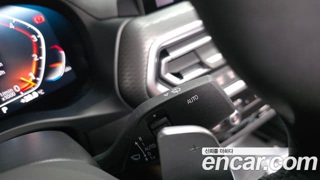 BMW X4 2025 — Photo 19/35