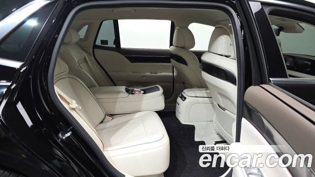 Genesis G90 2022 — ფოტო 12/20