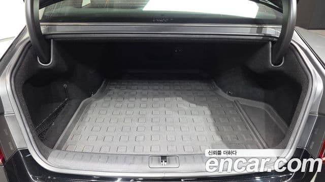Genesis G90 2022 — ფოტო 20/20