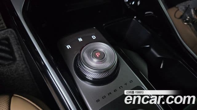 Kia Sorento 2024 — Фото 9/20