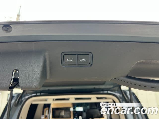 Hyundai Staria 2023 — ფოტო 20/20