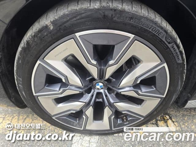 BMW 7 Series 2023 — Şəkil 17/20