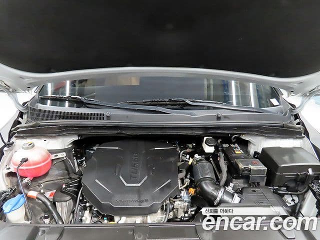 Kia Carnival 2021 — Фото 19/20