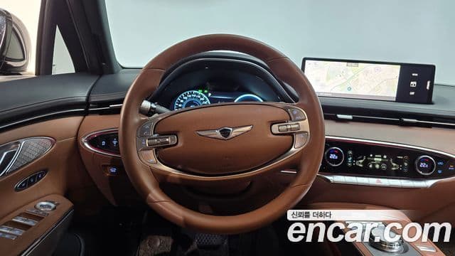 Genesis GV70 2021 — ფოტო 13/20