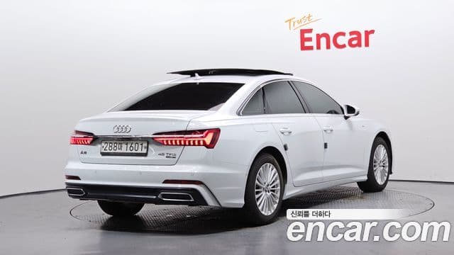 Audi A6 2019 — ფოტო 2/20