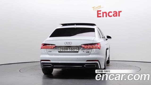 Audi A6 2019 — ფოტო 4/20