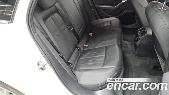 Audi A6 2019 — ფოტო 12/20