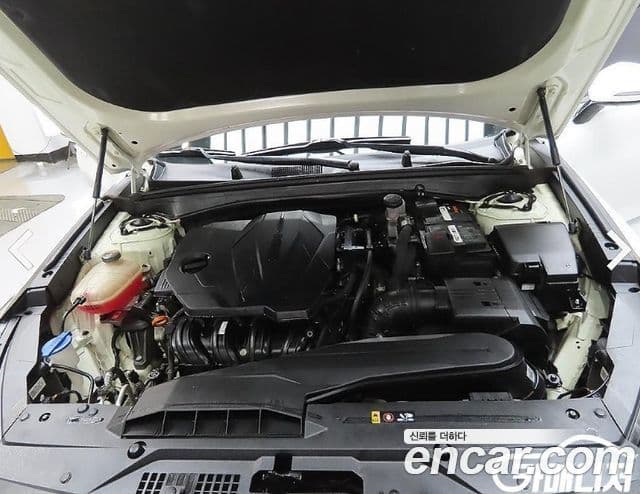 Kia K8 2021 — ფოტო 5/20