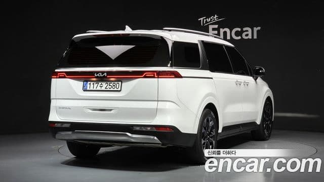 Kia Carnival 2023 — Şəkil 2/20