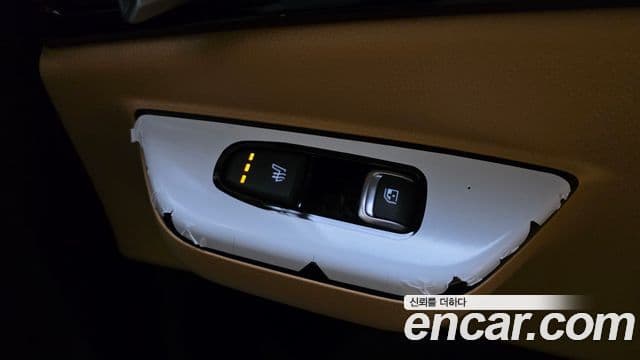 Kia Carnival 2023 — Şəkil 18/20