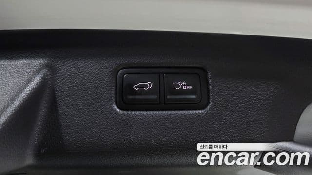 Kia Carnival 2023 — фото 20 из 20