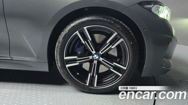 BMW 3 Series 2025 — ფოტო 5/20
