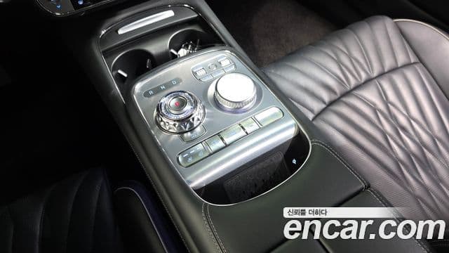 Genesis G90 2022 — Şəkil 9/20