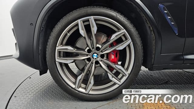 BMW X4 2021 — ფოტო 5/20