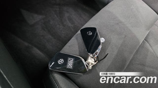 Volkswagen Golf 2022 — Photo 21/30