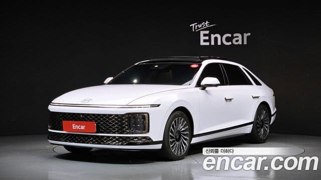 Hyundai Grandeur Hybrid 2025 — Photo 22/36