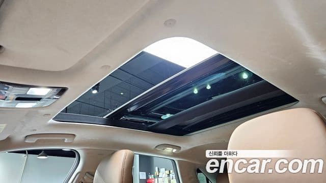Hyundai Grandeur Hybrid 2025 — Photo 23/36