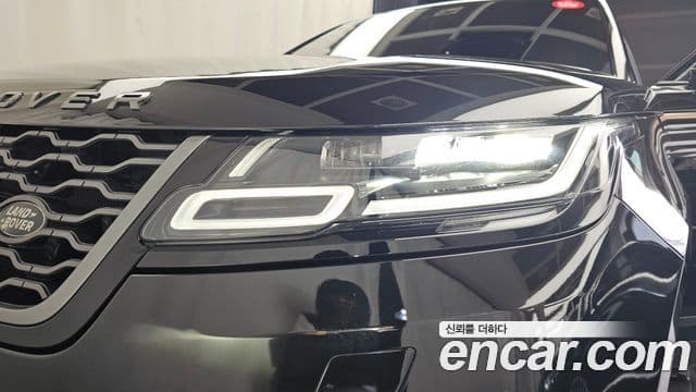 Land Rover Range Rover Velar 2018 — Photo 30/36