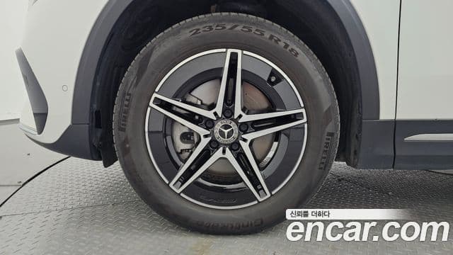 Mercedes-Benz EQA 2024 — ფოტო 28/37