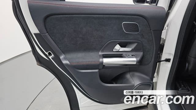 Mercedes-Benz EQA 2024 — ფოტო 1/37