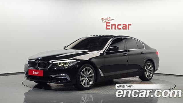 BMW 5 Series 2019 — ფოტო 1/20