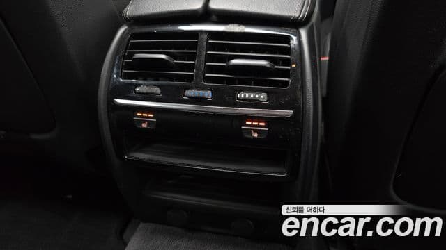 BMW 5 Series 2019 — ფოტო 19/20