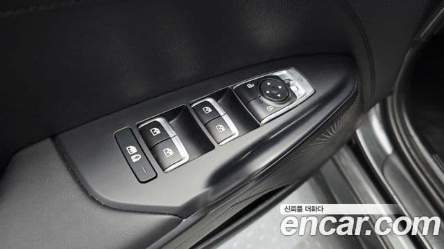 Kia K5 2022 — ფოტო 14/20