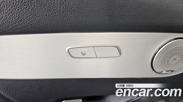 Mercedes-Benz GLC-Class 2020 — Şəkil 19/20