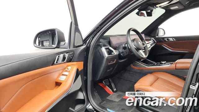 BMW X7 2025 — Photo 31/36