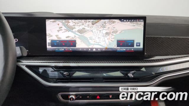 BMW X7 2025 — Photo 27/36