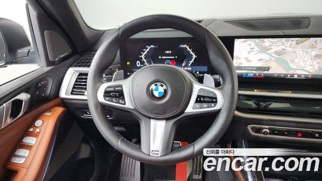 BMW X7 2025 — Photo 14/36