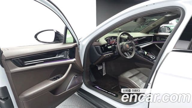Porsche Panamera 2025 — ფოტო 9/20