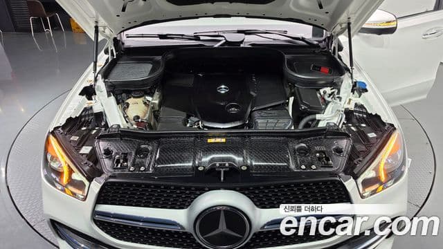Mercedes-Benz GLE-Class 2021 — Şəkil 6/20