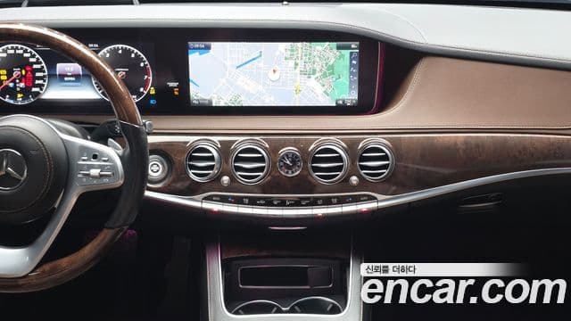 Mercedes-Benz S-Class 2019 — ფოტო 14/20