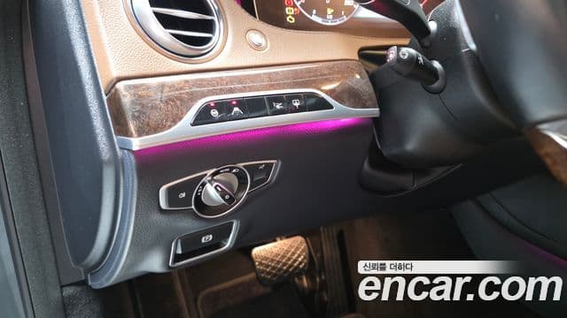 Mercedes-Benz S-Class 2019 — ფოტო 17/20