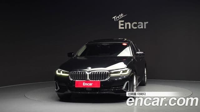 BMW 5 Series 2022 — Şəkil 3/20