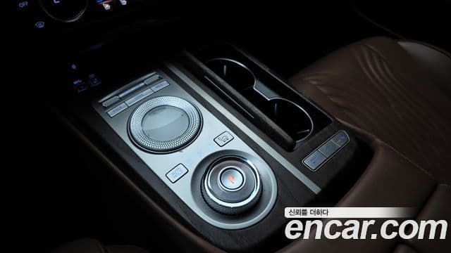 Genesis Electrified G80 2020 — Şəkil 7/20