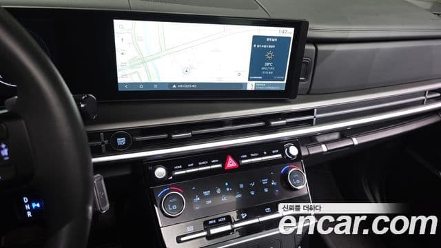 Hyundai Santa Fe 2024 — ფოტო 14/20