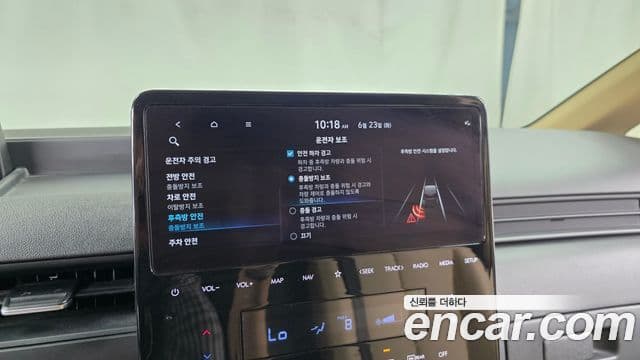 Hyundai Staria 2023 — ფოტო 16/20