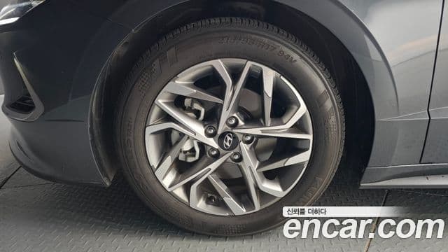 Hyundai Sonata 2021 — ფოტო 5/20