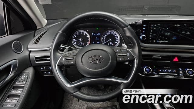 Hyundai Sonata 2021 — ფოტო 13/20