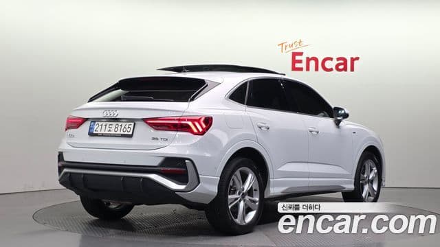 Audi Q3 2023 — ფოტო 10/32